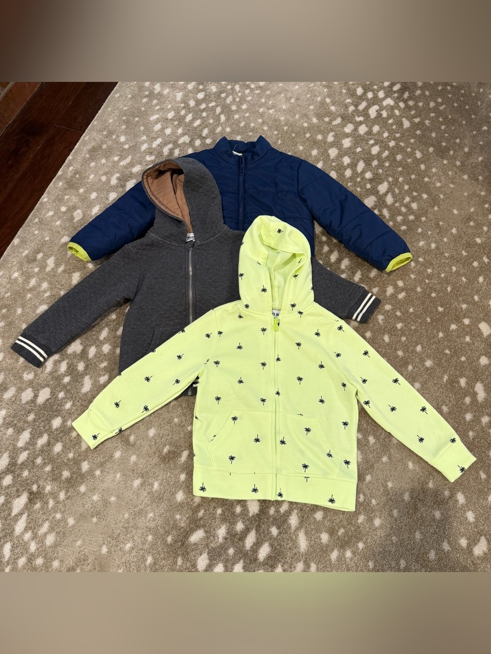 Bundle (3) Kids Zip up hooded jackets/puffer. Size 4T